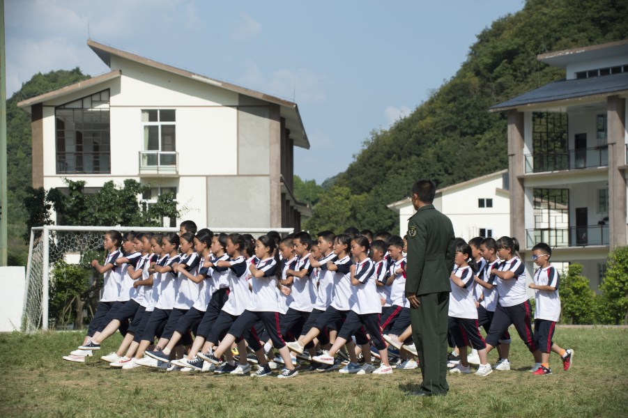 勤智学校军训 (26).jpg