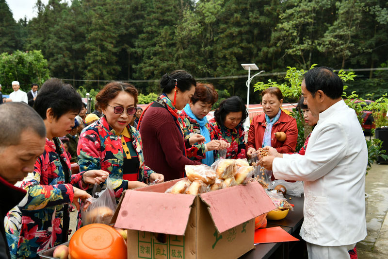 兴仁市老年大学情暖敬老院 (3).jpg