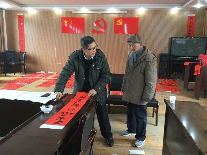 乌沙社区写送春联一瞥.jpg