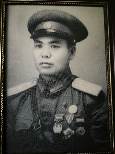 图1.1955年，作为战士的方廷章同志.jpg