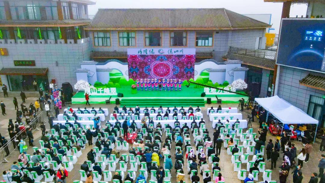 活动现场 陈维维 文森 摄.jpg