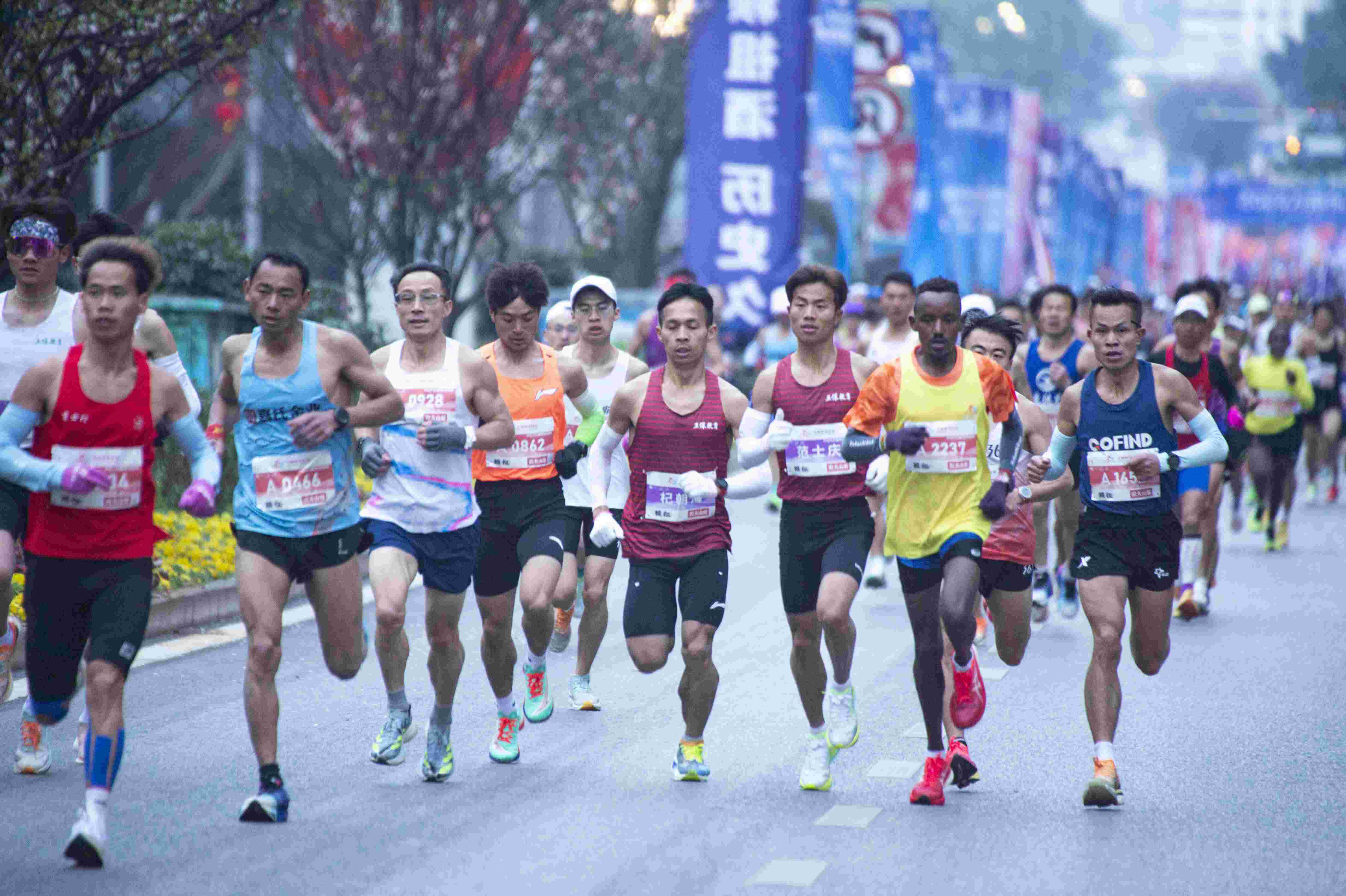 2024万峰林马拉松比赛（摄影：印象黔西南） (2).jpg