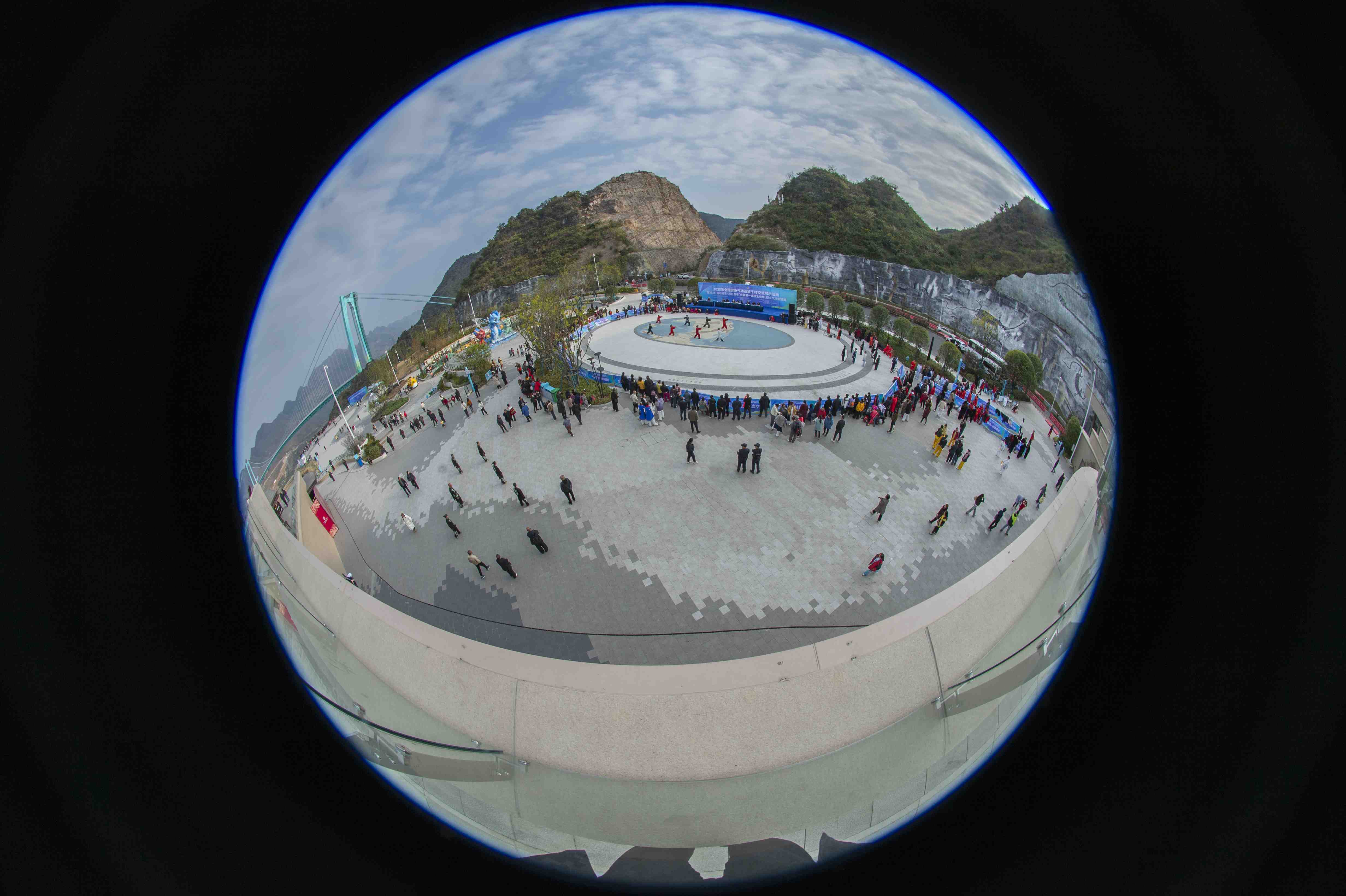 1765775908080081026.jpg _YXQ0998.jpg